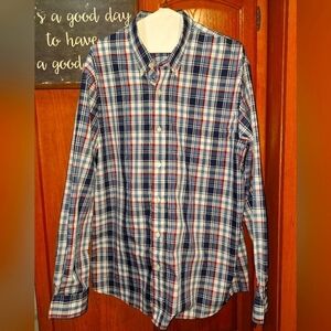 A Saddlebred men's classic fit long sleeve button-down shirt in a size XL. EUC